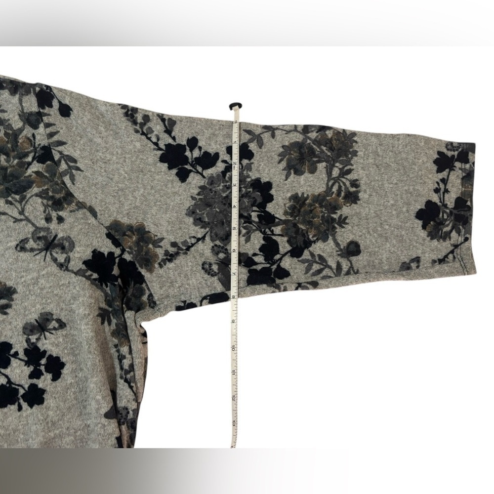 Westport Gray & Navy Floral Tunic Top with Asymmetrical Hem - Picture 8 of 10